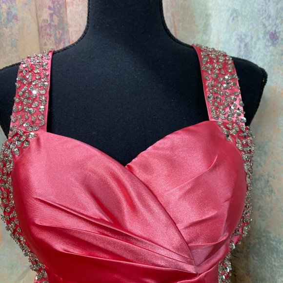 📌 Stunning Unique tailored Sexy Prom - Evening - Formal - Ball Dress / Beading - Picture 2 of 16